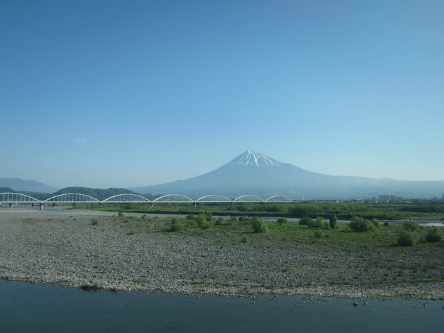 富士山でも見て落ち着こうよの画像１１枚目！