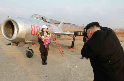 朝鮮であの戦闘機が現役と判明の画像_201411282035_1