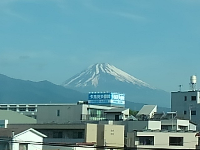 富士山でも見て落ち着こうよの画像８枚目！