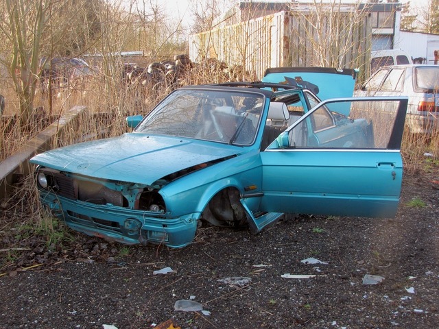 car-1472248_1280.jpg