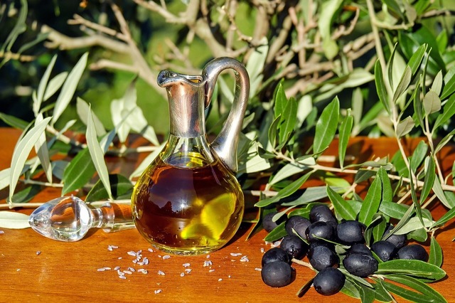 olive-oil-1596639_1280.jpg