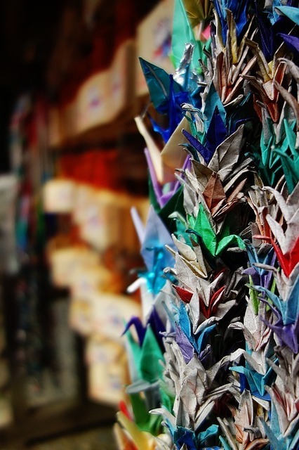 thousand-paper-cranes-1632854_960_720.jpg